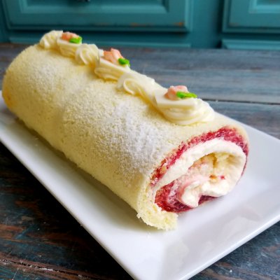 Lemon Raspberry Roulade 